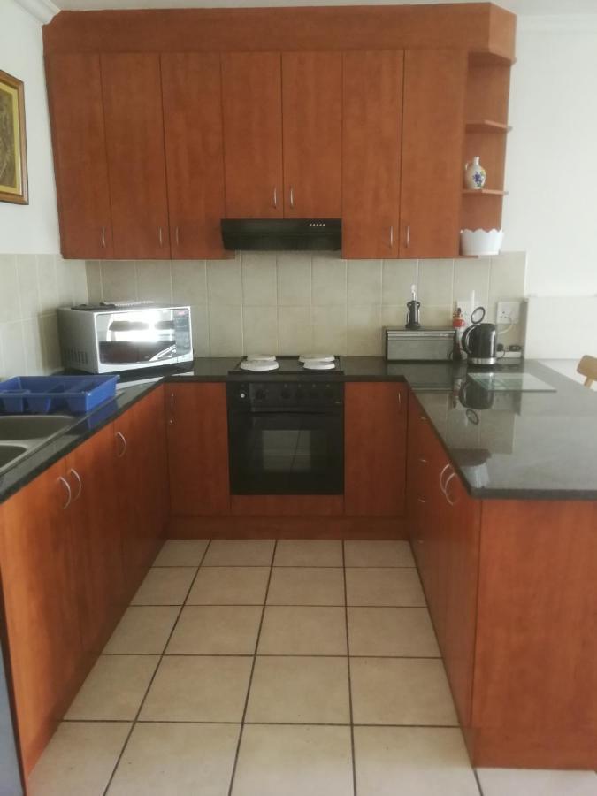Sunset Heights 64 Apartment Лангебан Екстериор снимка