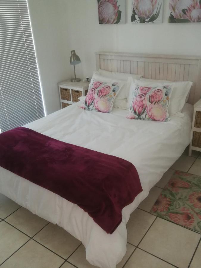 Sunset Heights 64 Apartment Лангебан Екстериор снимка